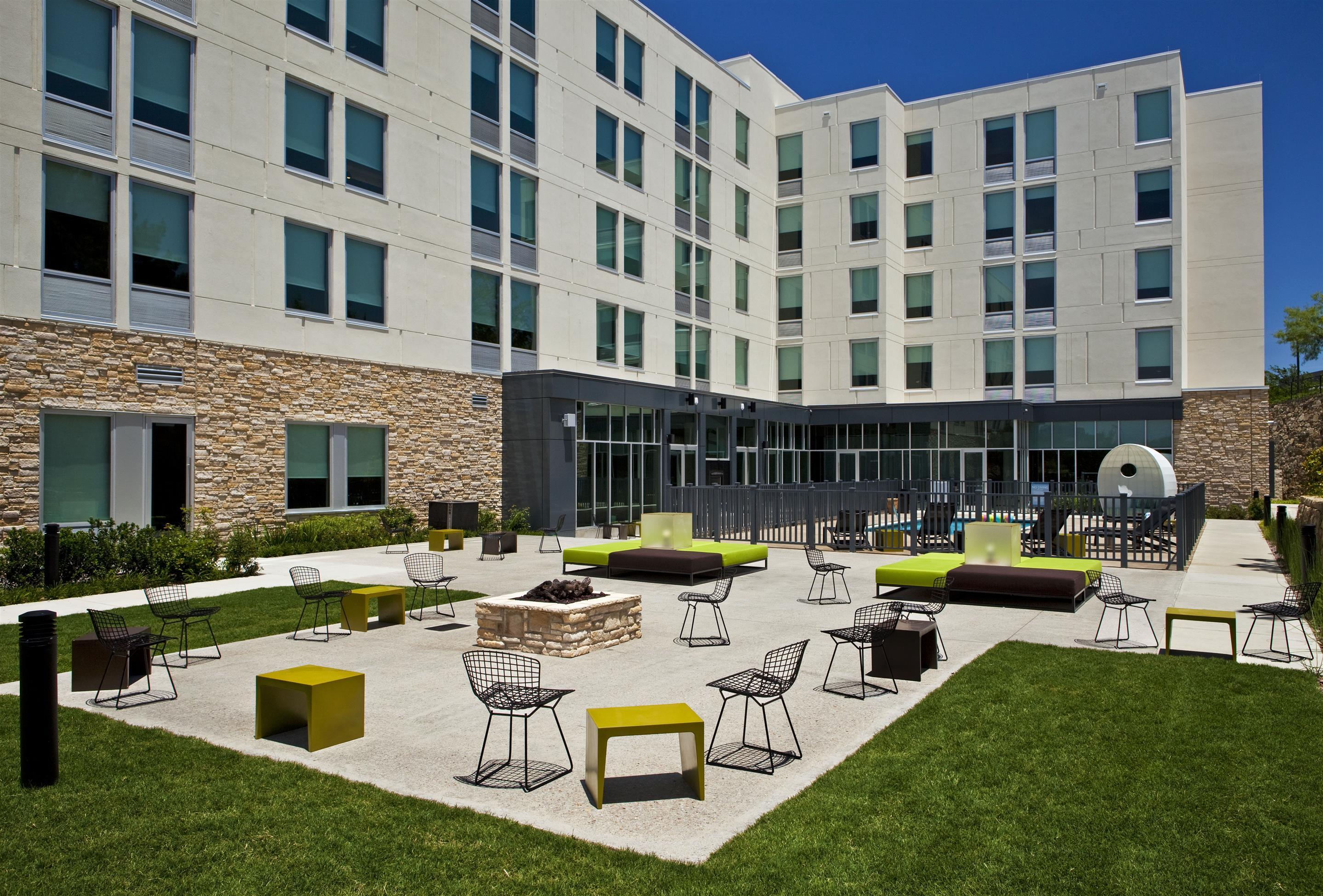 Aloft Hotel Las Colinas Irving Exterior foto